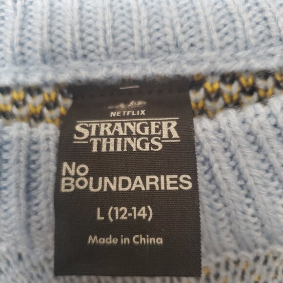 Stranger Things Erica Sinclair Blue Scottie Dog Sweater Juniors Size L - Picture 3 of 6